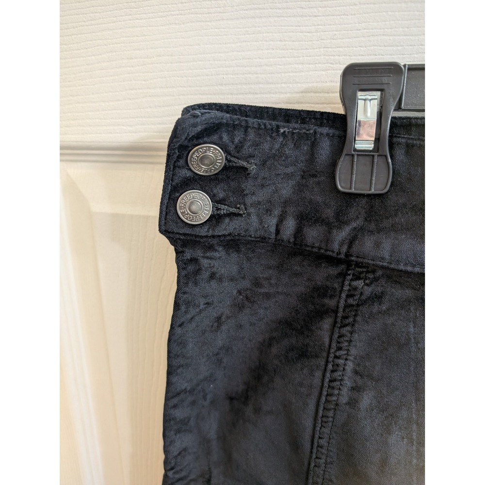 Free People‎ Velvet Corduroy Mini Skirt Womens Black O-Ring Zip Front - Size 28 - Picture 6 of 6